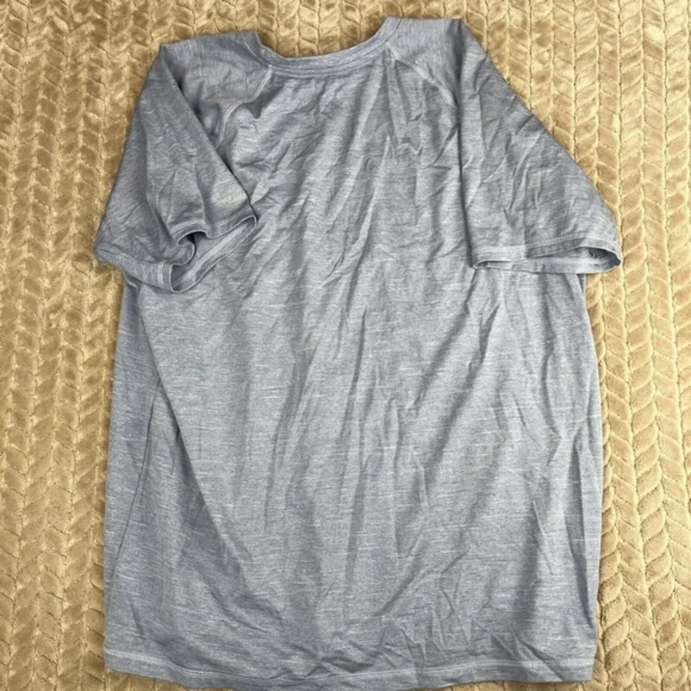 Nike Swim Shirt Mens XL Blue Dri Fit Short Sleeve Outdoors Beach